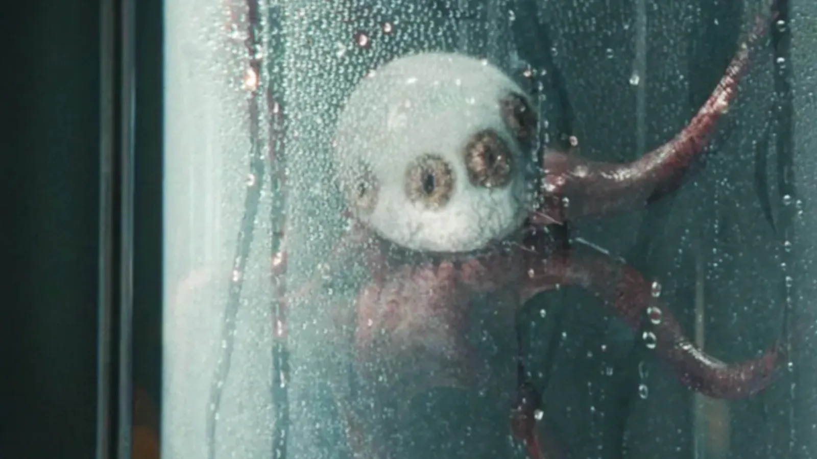 This Show's Ocular Beast Is Scarier In a New Way in This Week's Chapter