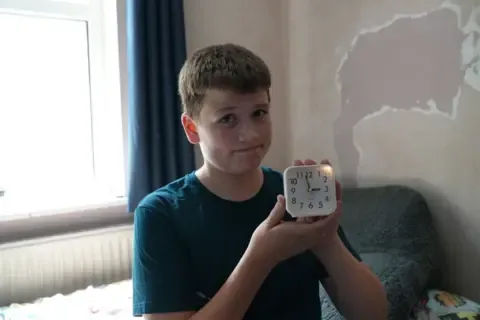 Young people Convert Their Rooms Into Digital-Free Zones: Revealing Outcomes