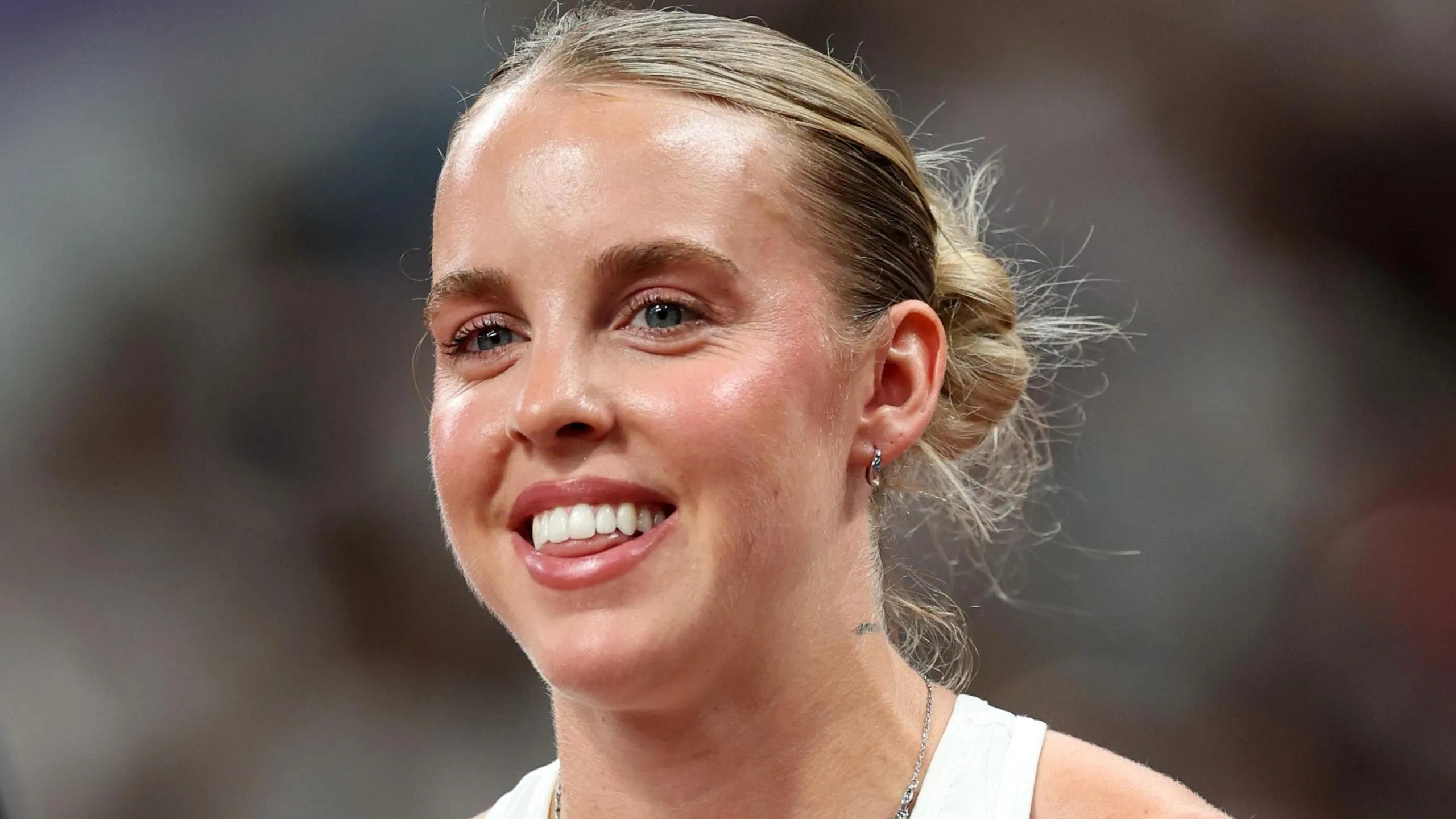 Keely Hodgkinson Launches Global Championship Campaign with Winning Start