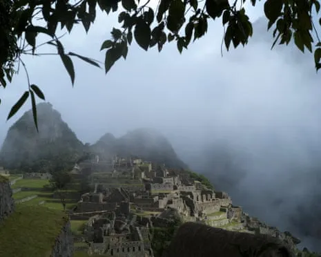 Debris blocking Train Tracks Leave Nearly 1,000 Tourists en route to Machu Picchu